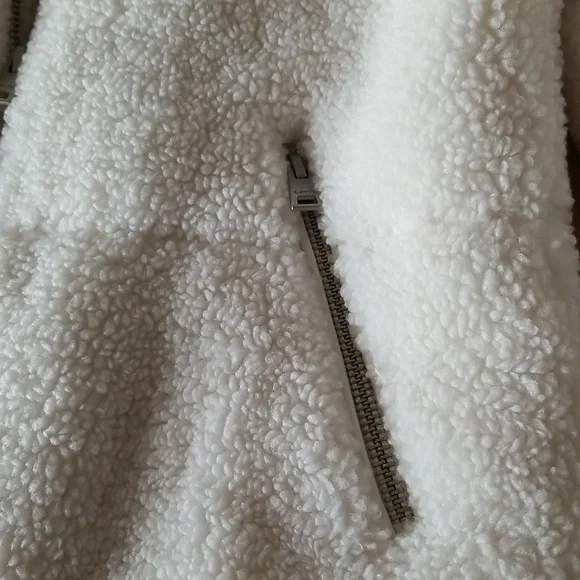 Levi's Women's Stand Collar Sherpa Puffer Jacket - Picture 5 of 12